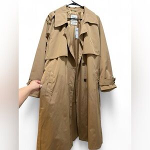 Abercrombie & Fitch tan trench coat NWT